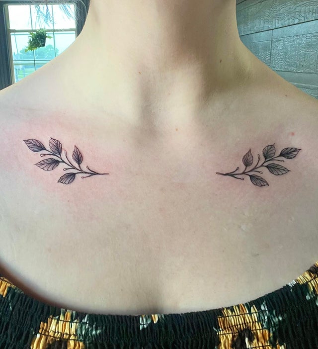 I love symmetrical floral chest tattoos which is your fav all done by  Alex Moon ig alexinthemoon  rtattoo